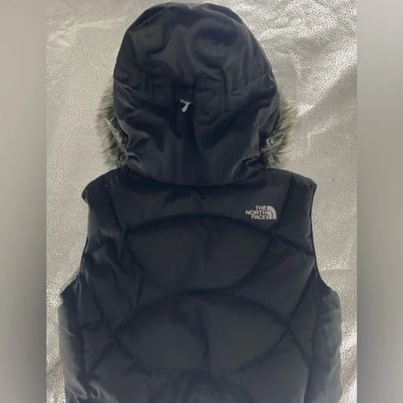 The North Face Puffer Vest Prodigy 600 Goose Down SM Fur hood - Picture 6 of 8
